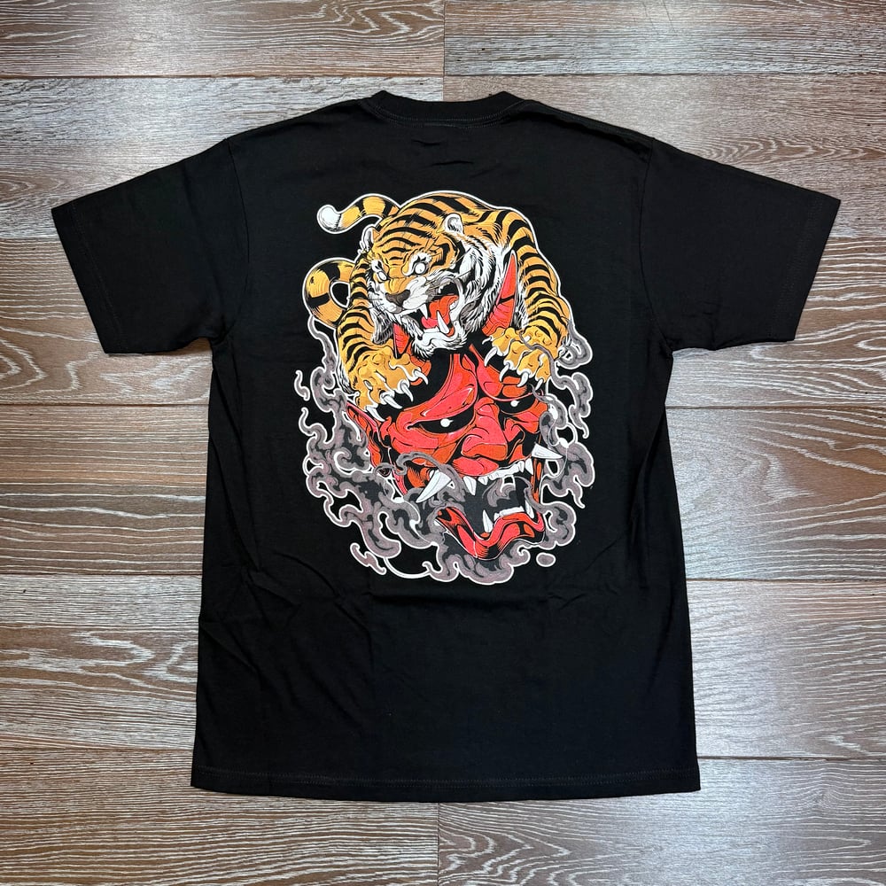 Image of Tora Atakku Black Men's T-shirt 