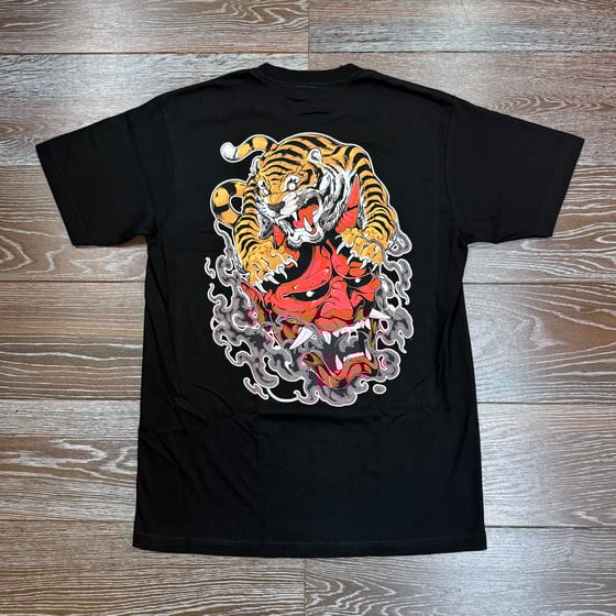 Image of Tora Atakku Black Men's T-shirt 