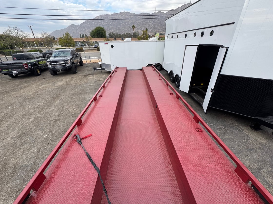 Image of 32' Box Out (Crimson Red)