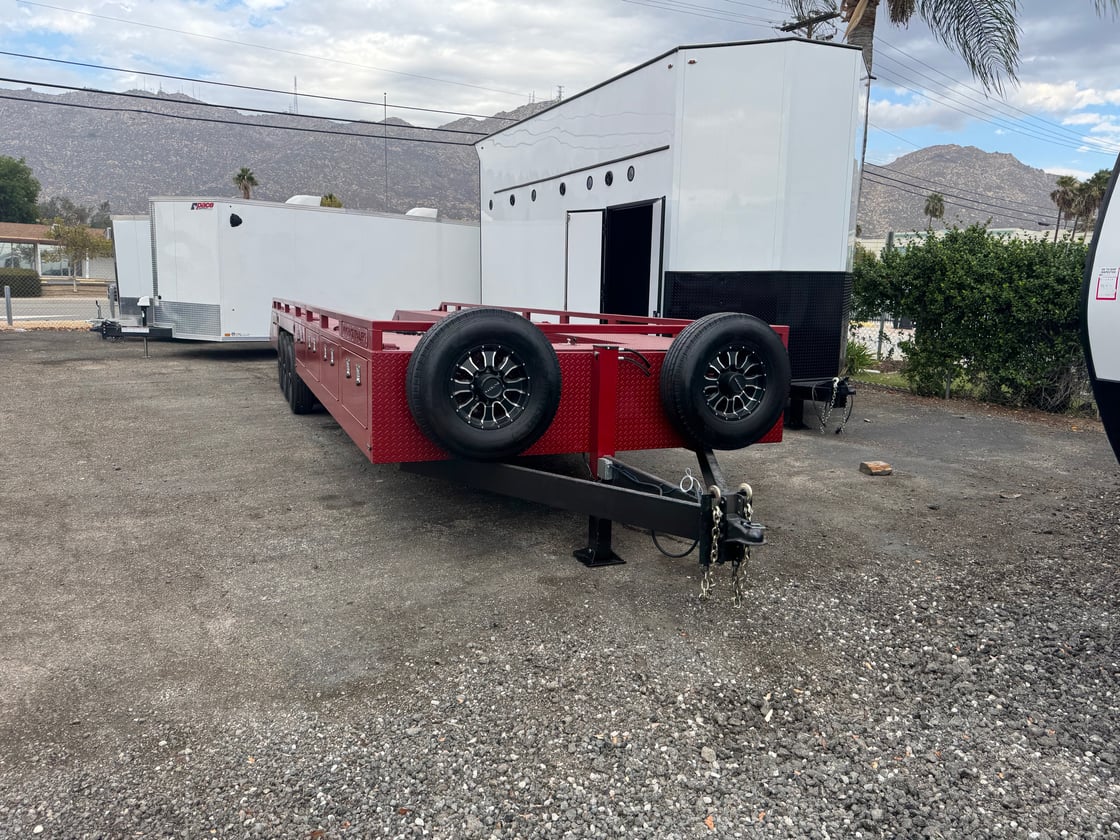 Image of 32' Box Out (Crimson Red)