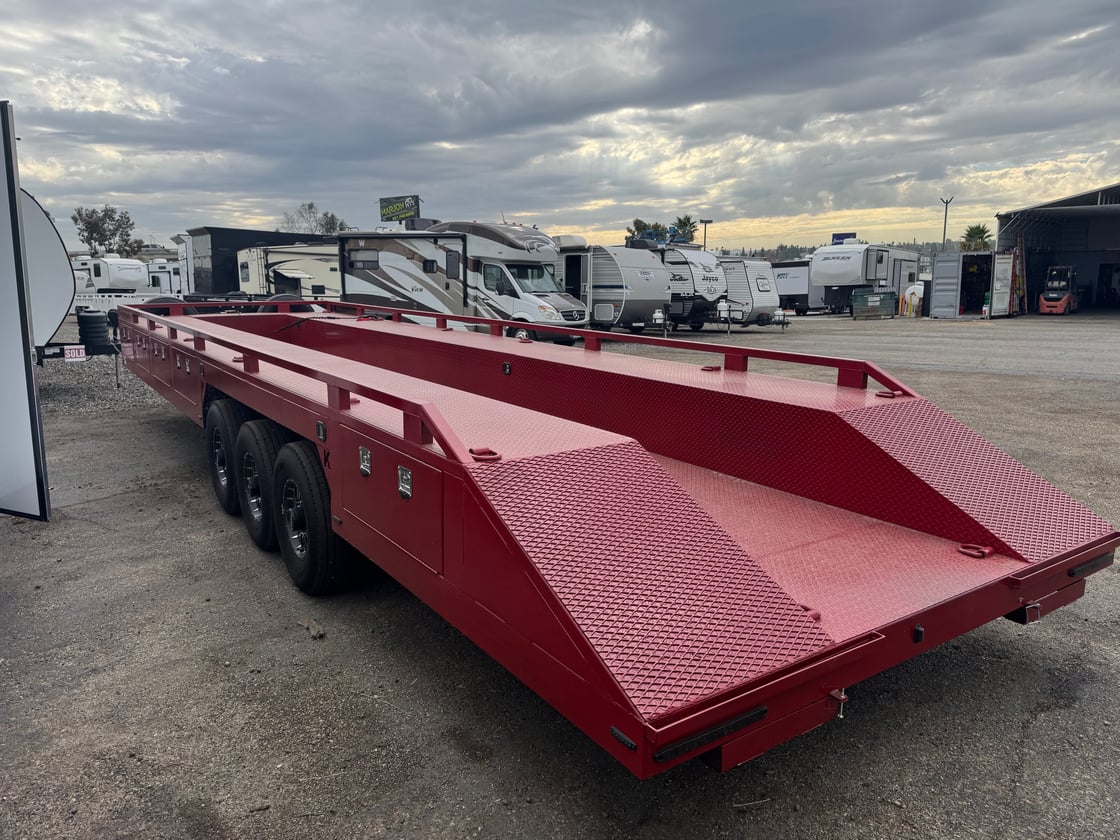 Image of 32' Box Out (Crimson Red)