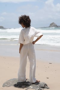 Image 4 of lilly pilly maya top white