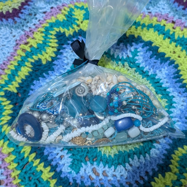 Femme Beachy Nautical Sea Shell Jewelry Mystery Grab Bag #5