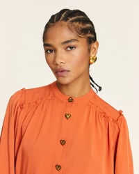 Image 1 of Blusa mao con fruncidos caramelo de Pepaloves