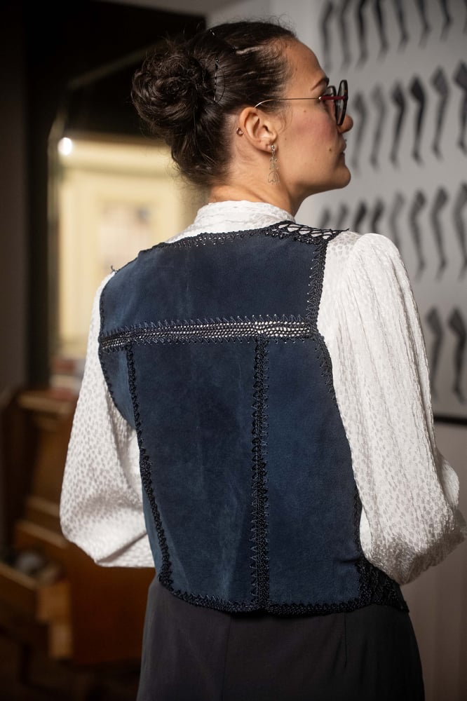 Image of Gilet patchwork camoscio