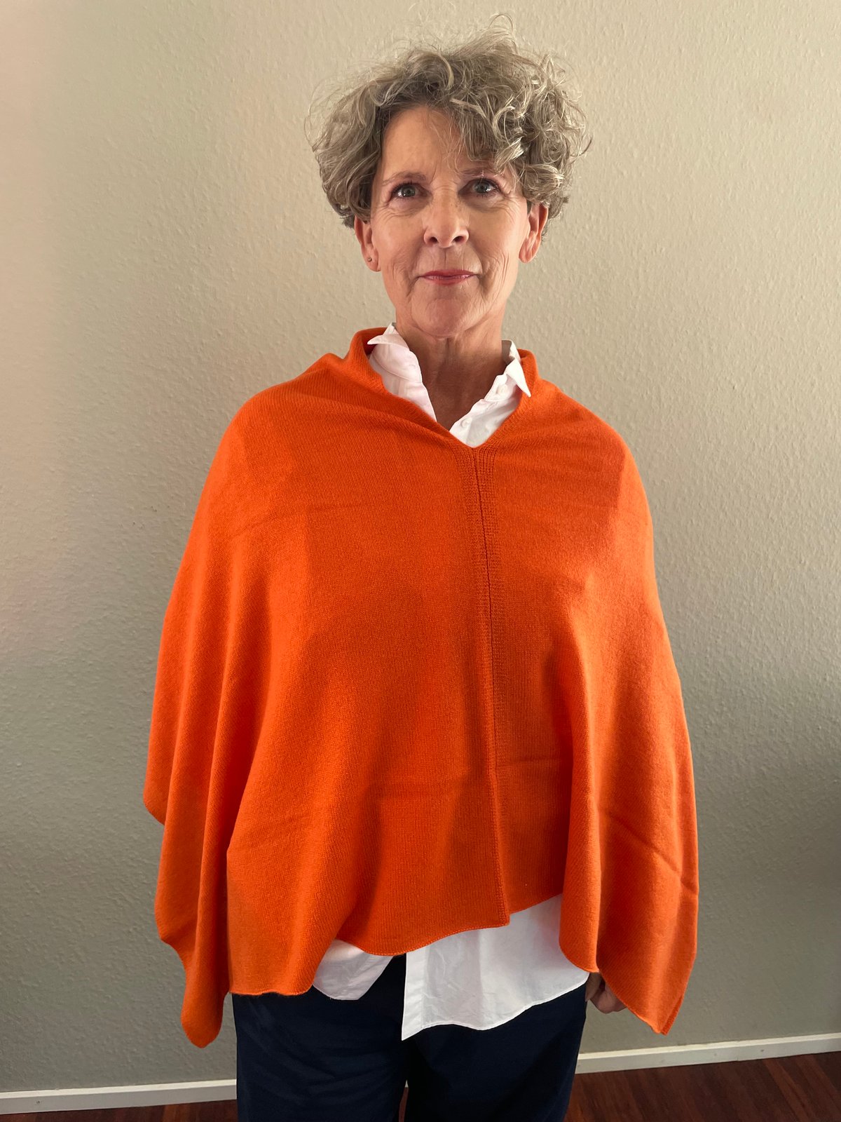 Image of Poncho 100% Cashmere brick