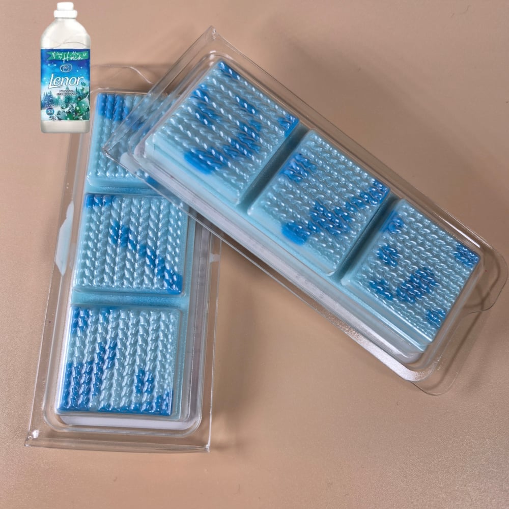 Image of Lenny Frosted Eucalyptus & Apple Wax Melt