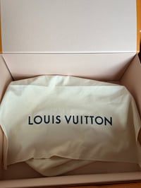 Image 23 of Louis Vuitton Speedy 30 Monogram - Leather Repair