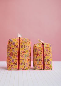 Image 3 of Neceser Conchas naranja