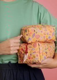 Image 1 of Neceser Conchas naranja
