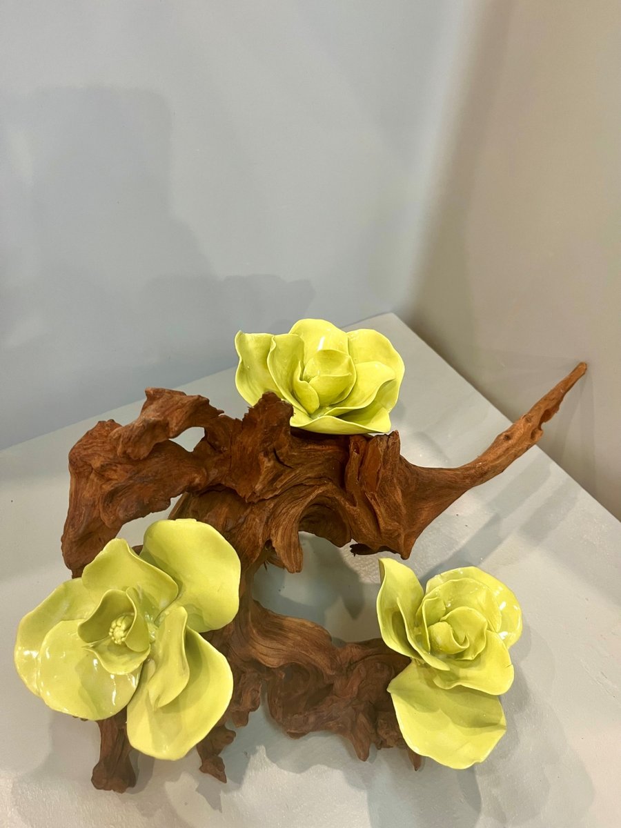 Image of Salih Zeki Sayar	| 3 Green Flowers