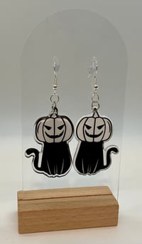Image 8 of Spooky Cat Earrings