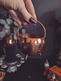 Image 3 of Little metal cauldrons