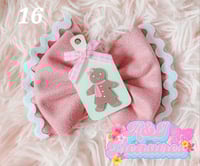 Image 17 of Pink Christmas 