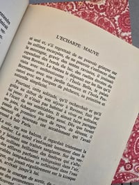 Image 3 of Vintage French Book L’écharpe mauve by Nell Pierlain, 1970's Floral Cover