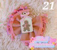 Image 22 of Pink Christmas 