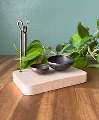 Image 3 of Hum Bowl | Rest – surface/stand collection (double bowl with maple wood)