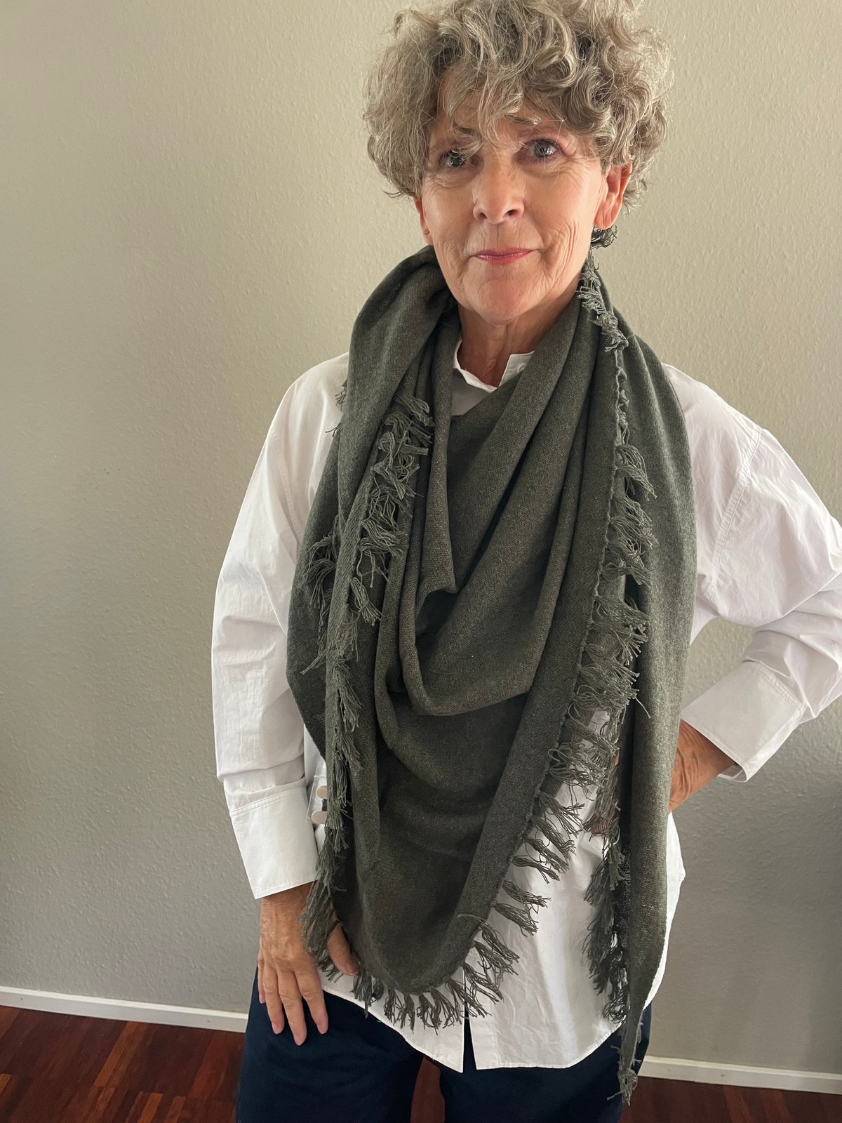 Image of Zottelschal 100% Cashmere Olive mel