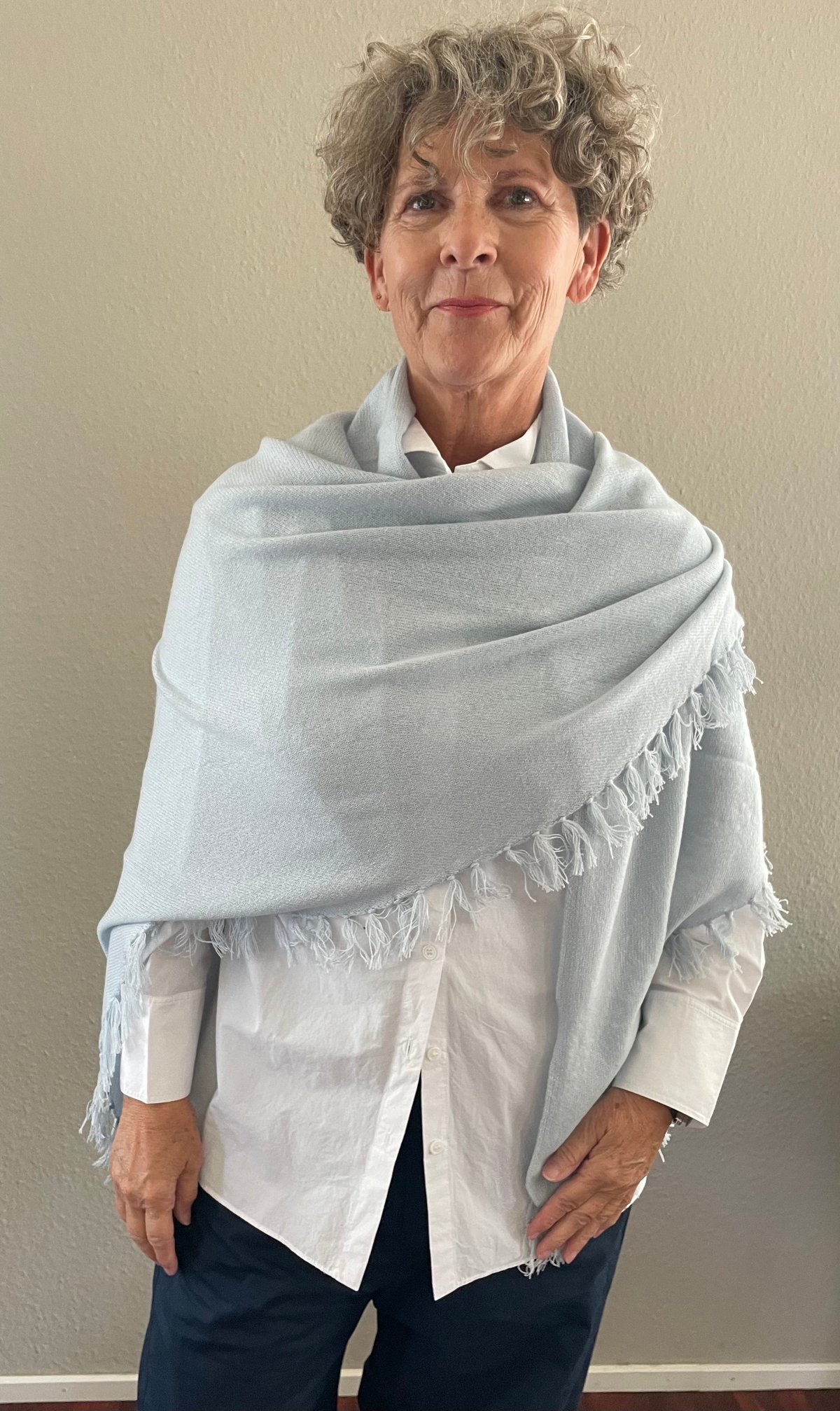 Image of Zottelschal 100% Cashmere hellblau