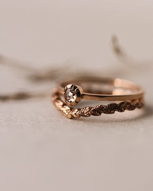 Image of 18ct Rose gold 3.0mm Rose-cut Champagne diamond horn texture ring (LON266)