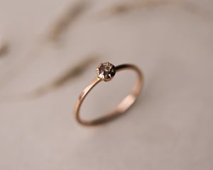 Image of 18ct Rose gold 3.0mm Rose-cut Champagne diamond horn texture ring (LON266)