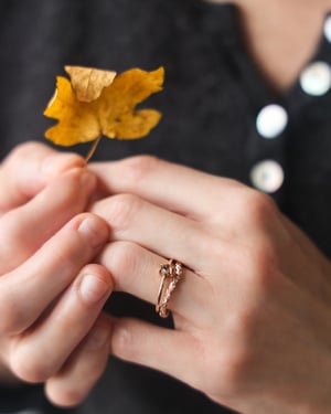 Image of 18ct Rose gold 3.0mm Rose-cut Champagne diamond horn texture ring (LON266)