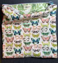 Image 1 of Botanical Jungle Medium Zip Bag