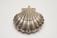Image 1 of Lovely Solid Silver Scallop Shell Hinged Box Pendant
