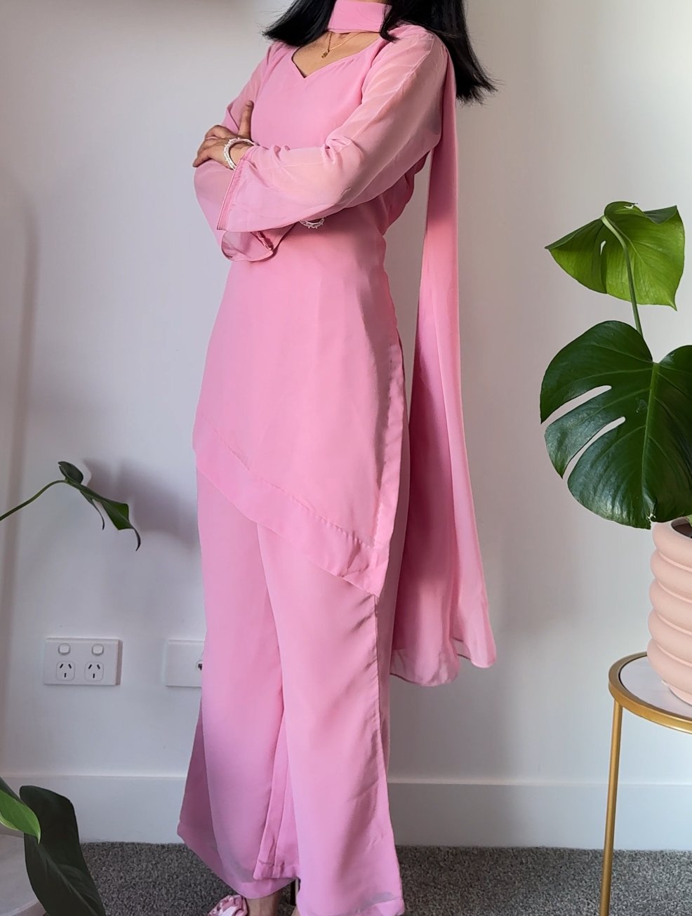 Image of 90’s Gulabi Flare 