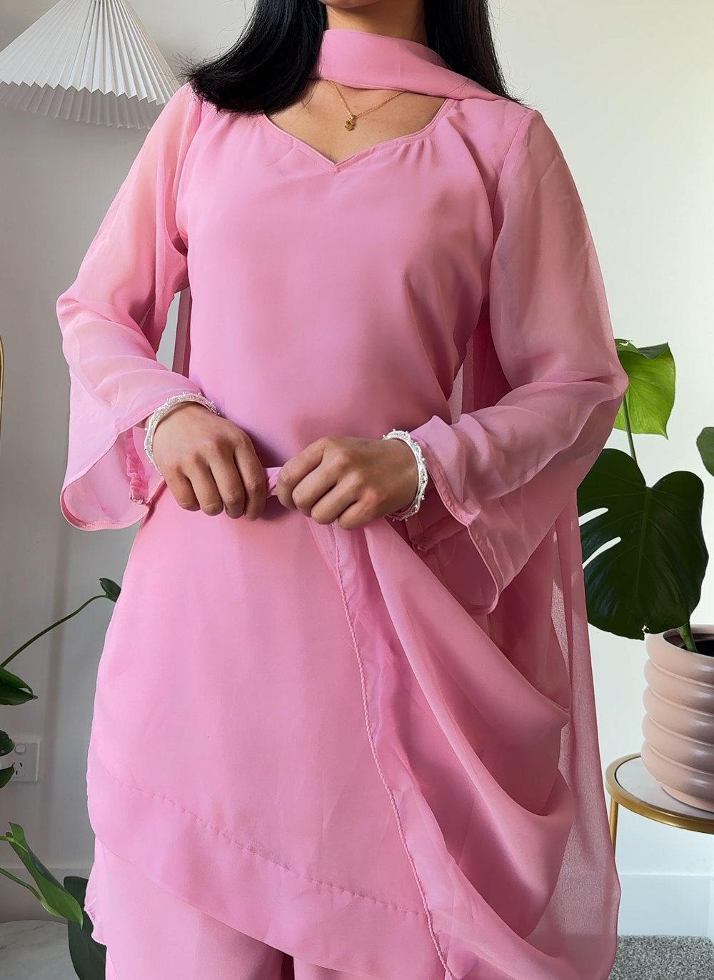 Image of 90’s Gulabi Flare 