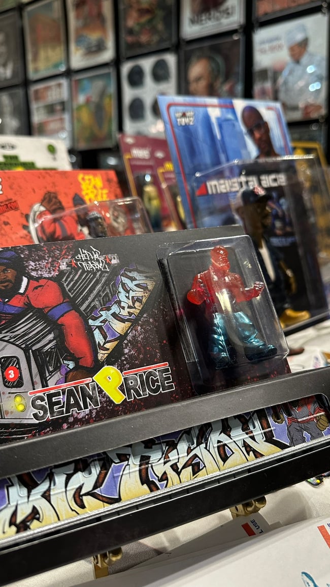 SEAN PRICE Subway car (V2 with bonus mini figure!)