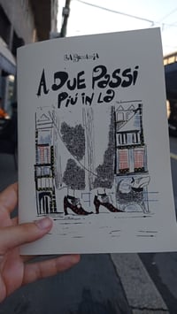 A due passi più in la