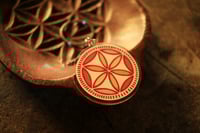 Image 3 of Llavero Flor Galana