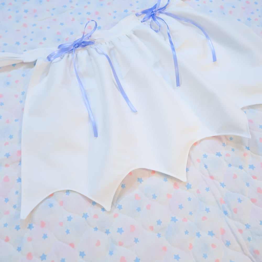 Spooky Apron: White