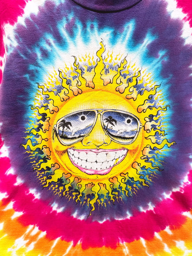 Jerry Jaspar 90s Smiling Sun T-Shirt - Size XL