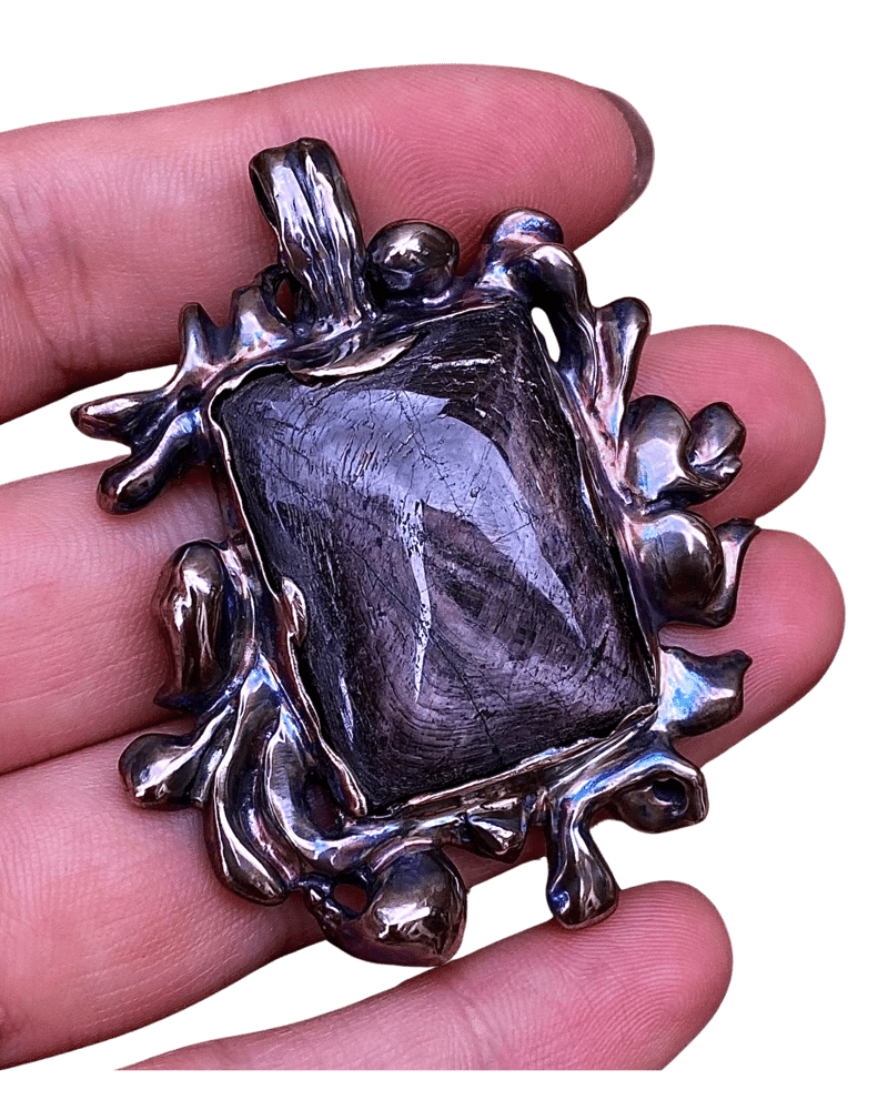 Image of Paradoxed Pendant