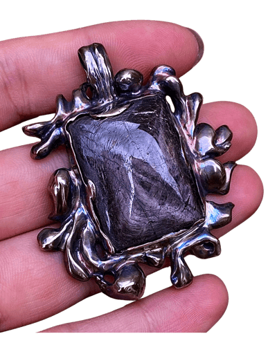 Image of Paradoxed Pendant
