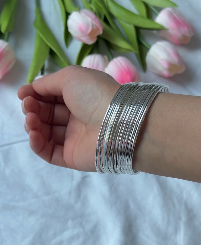 Image of Silver shine Metal Chura Ten Piece Set 