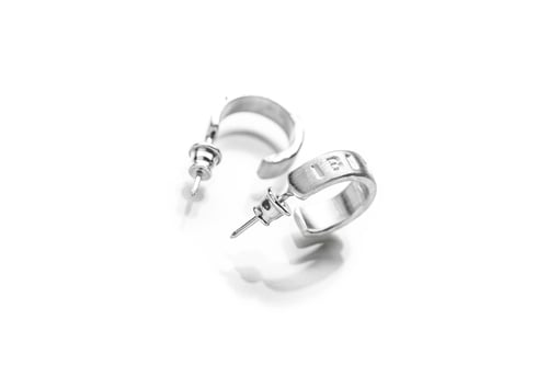 Image of Round silver earrings with inscription in Latin