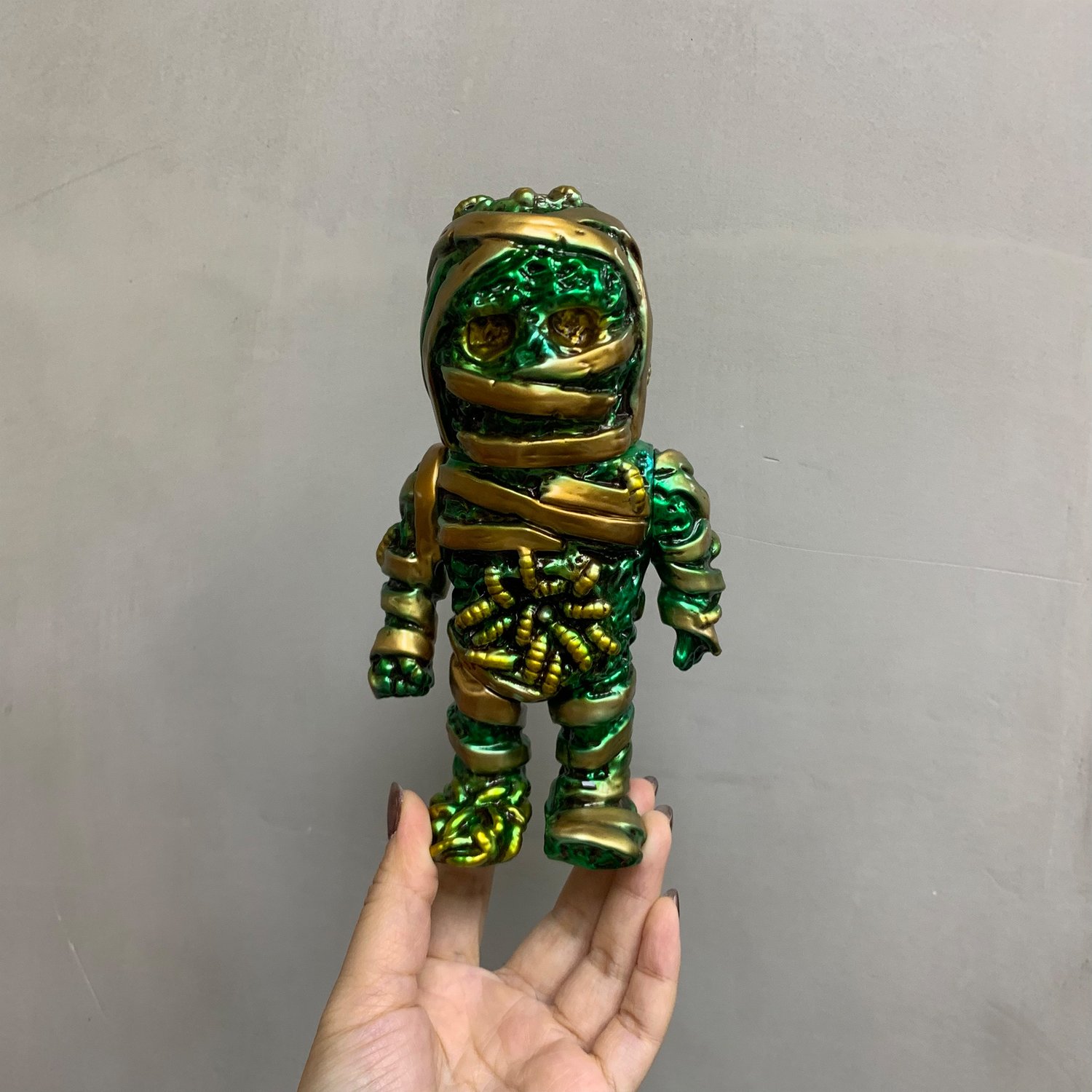 Image of CRAWL-RA BY RETROBAND WGT? SUPERSIZE PRE-ORDER