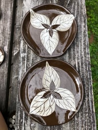 Image 2 of Trillium Spoon Rest