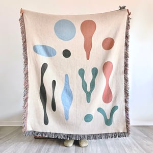 Image of Woven blanket ‘Pétales’