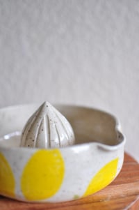 Image 2 of Citrus Juicer | Lemon Drop