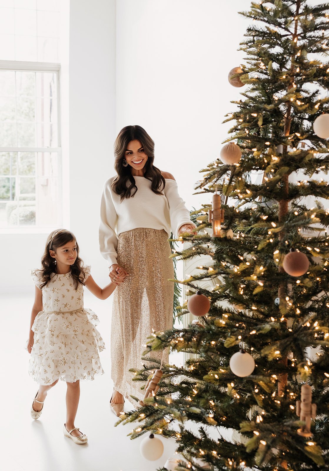 Image of Christmas Mini Sessions / Neutrals + Ralph Lauren Vibes 