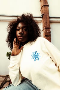 Image 2 of Crewneck Lord (White)