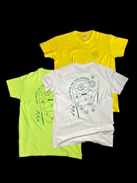Image 1 of T-SHIRT DIABOLO écru / vert / jaune
