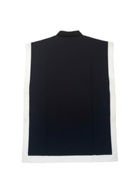 Image 4 of AMUSEMENT polo cape
