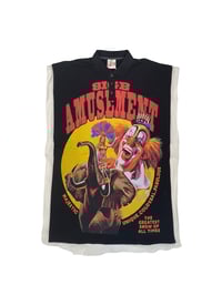 Image 3 of AMUSEMENT polo cape