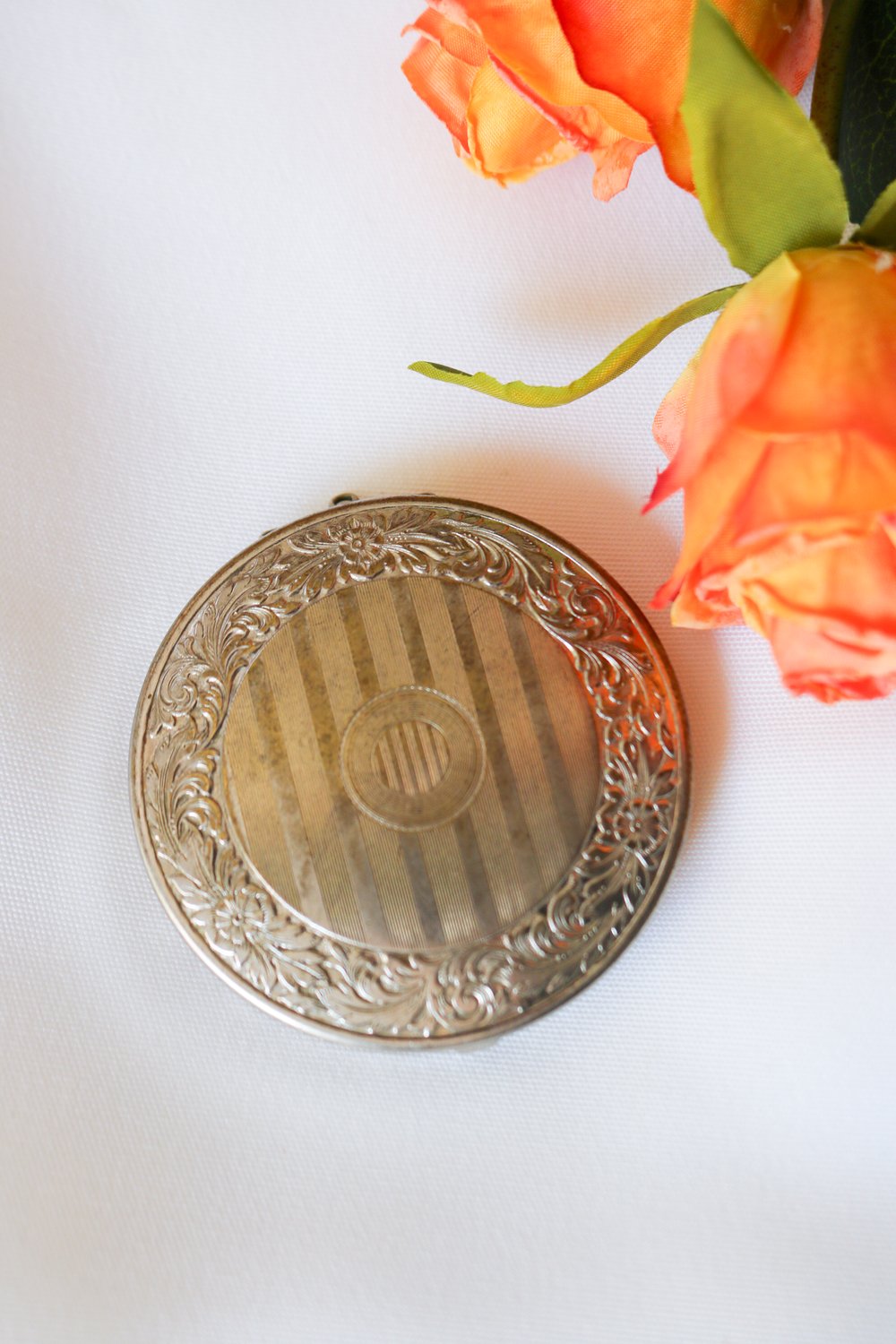 Vintage Silver Powder Compact with Floral Etching 