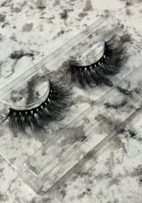 Image 3 of SASSY- 20mm Mink Lashes
